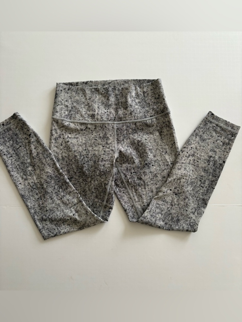 lululemon athletica Wunder Under High Rise Speckled Gray Marled Marbled Leggings - Picture 3 of 6